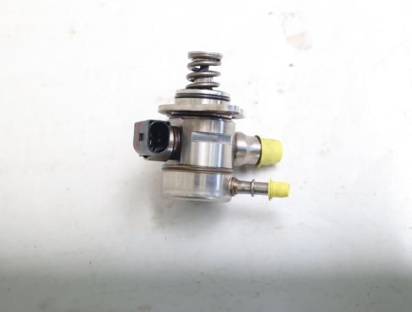 Hochdruckpumpe 04E127027D VW GOLF 7 VARIANT