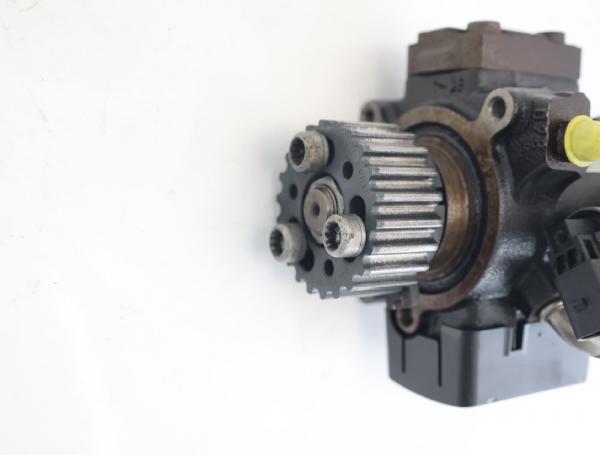 Hochdruckpumpe 03L130755A VW PASSAT Variant 36
