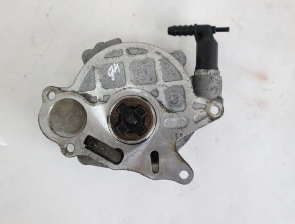 Vakuumpumpe 03L145100 VW PASSAT Variant 36