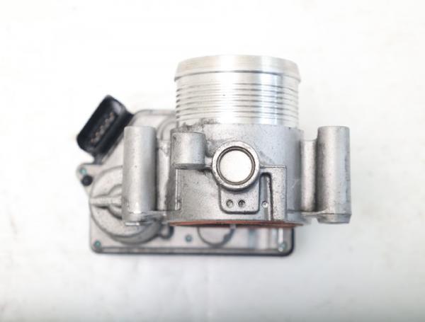 Drosselklappenstutzen 03L128063T Audi Q5 8R