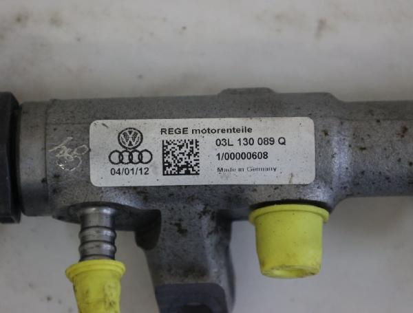 Diesel Verteilerrohr 03L130089Q Audi Q5 8R