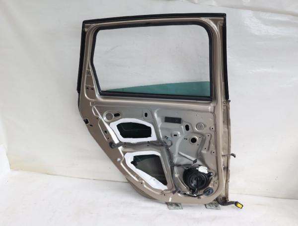 Tür hinten links 821017991R Renault SCENIC 3 JZ