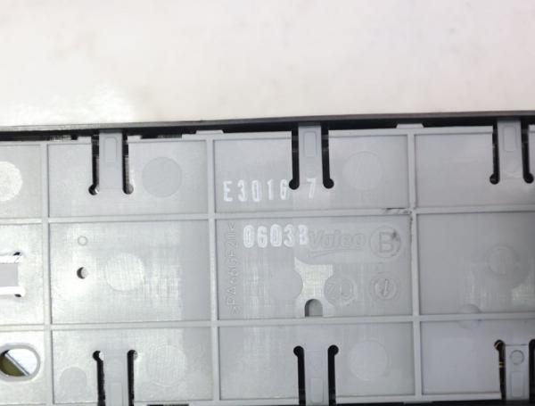 Schalter Fensterheber vorn links 809610017R Renault SCENIC 3 JZ