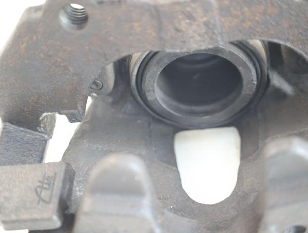 Bremssattel vorn rechts AV612B294AA Ford GRAND C-MAX