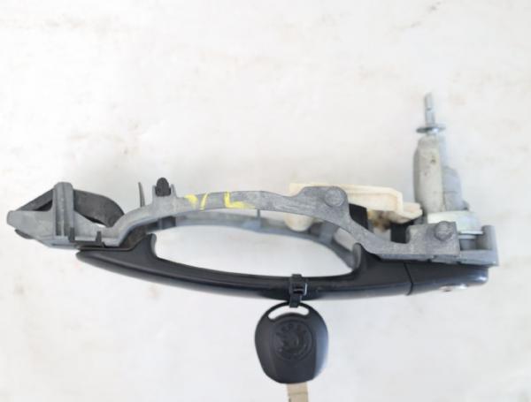 Türgriff außen vorn links 3B0837205G Skoda ROOMSTER 5J