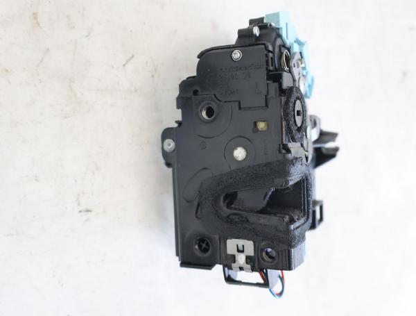 Türschloß hinten links 5J7839015B Skoda ROOMSTER 5J
