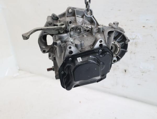 Getriebe 5 Gang 02T300049A Skoda ROOMSTER 5J