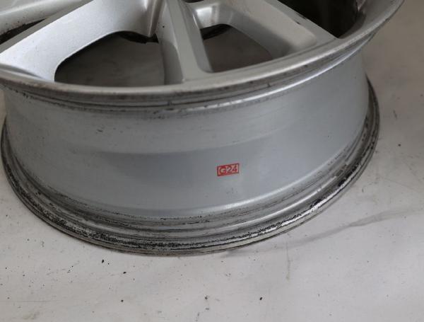 Felge Alu/Leichtmetall vorn rechts 5LN87GSAAA Chrysler GRAND VOYAGER RT