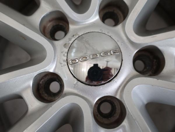 Felge Alu/Leichtmetall vorn rechts 5LN87GSAAA Chrysler GRAND VOYAGER RT