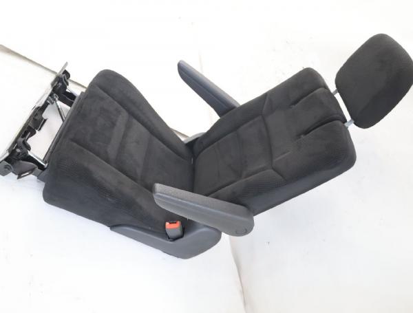 Sitz hinten 5SU12DX9AA Chrysler GRAND VOYAGER RT