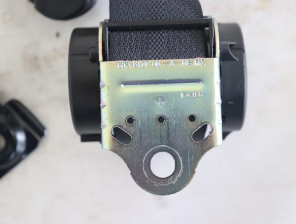 Sicherheitsgurt hinten links 618558000 Toyota VERSO S P12