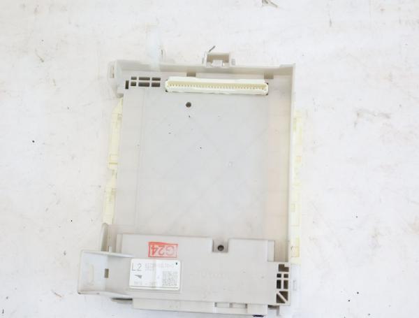 Sicherungskasten 8273052L70C Toyota VERSO S P12