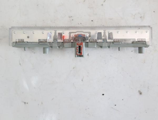 Zusatzbremsleuchte 8100652070 Toyota VERSO S P12