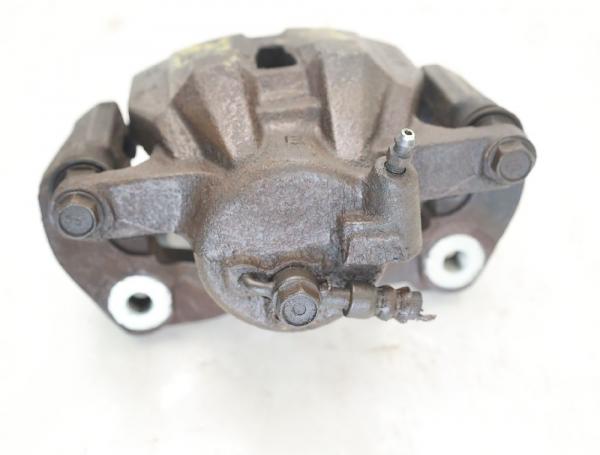 Bremssattel vorn rechts 4773012A10 Toyota VERSO S P12