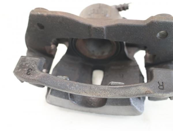 Bremssattel vorn rechts 4773012A10 Toyota VERSO S P12