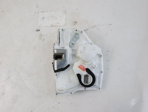 Türschloß vorn rechts 8220151K51 Opel AGILA B