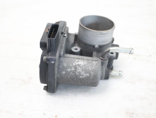 Drosselklappenstutzen 93196716 Opel AGILA B