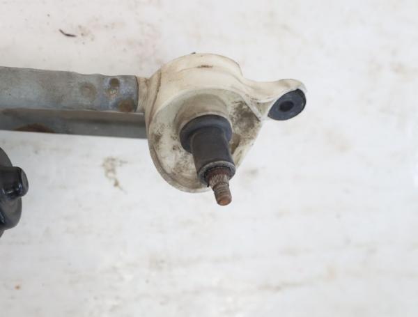 Scheibenwischermotor vorn 95517286 Opel AGILA B