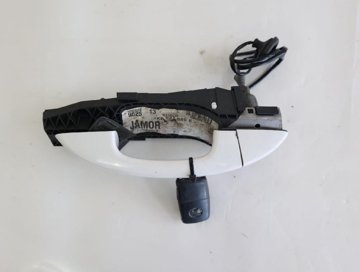 Türgriff außen vorn links 1K8837885E VW SCIROCCO 3