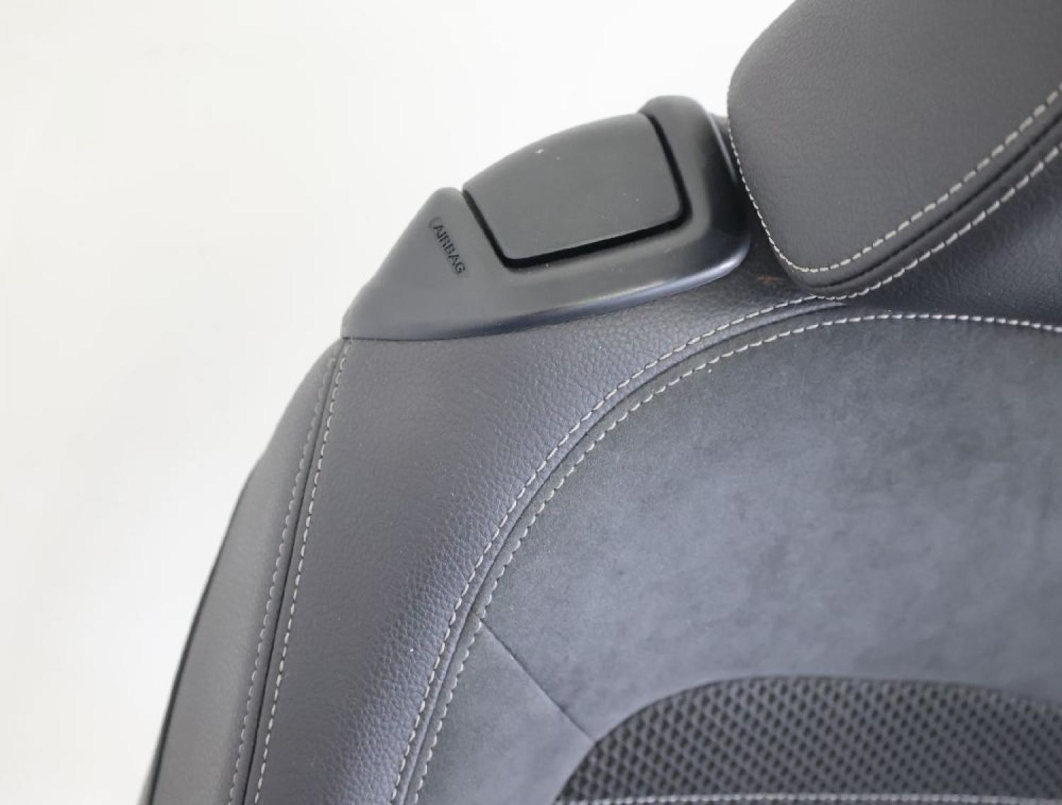 Sitz vorn rechts 1K8881405BPYCB VW SCIROCCO 3