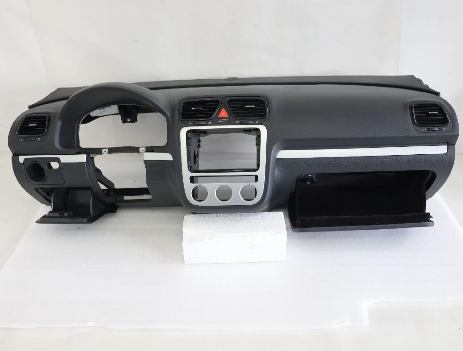 Armaturenbrett 1Q1857001AE VW SCIROCCO 3