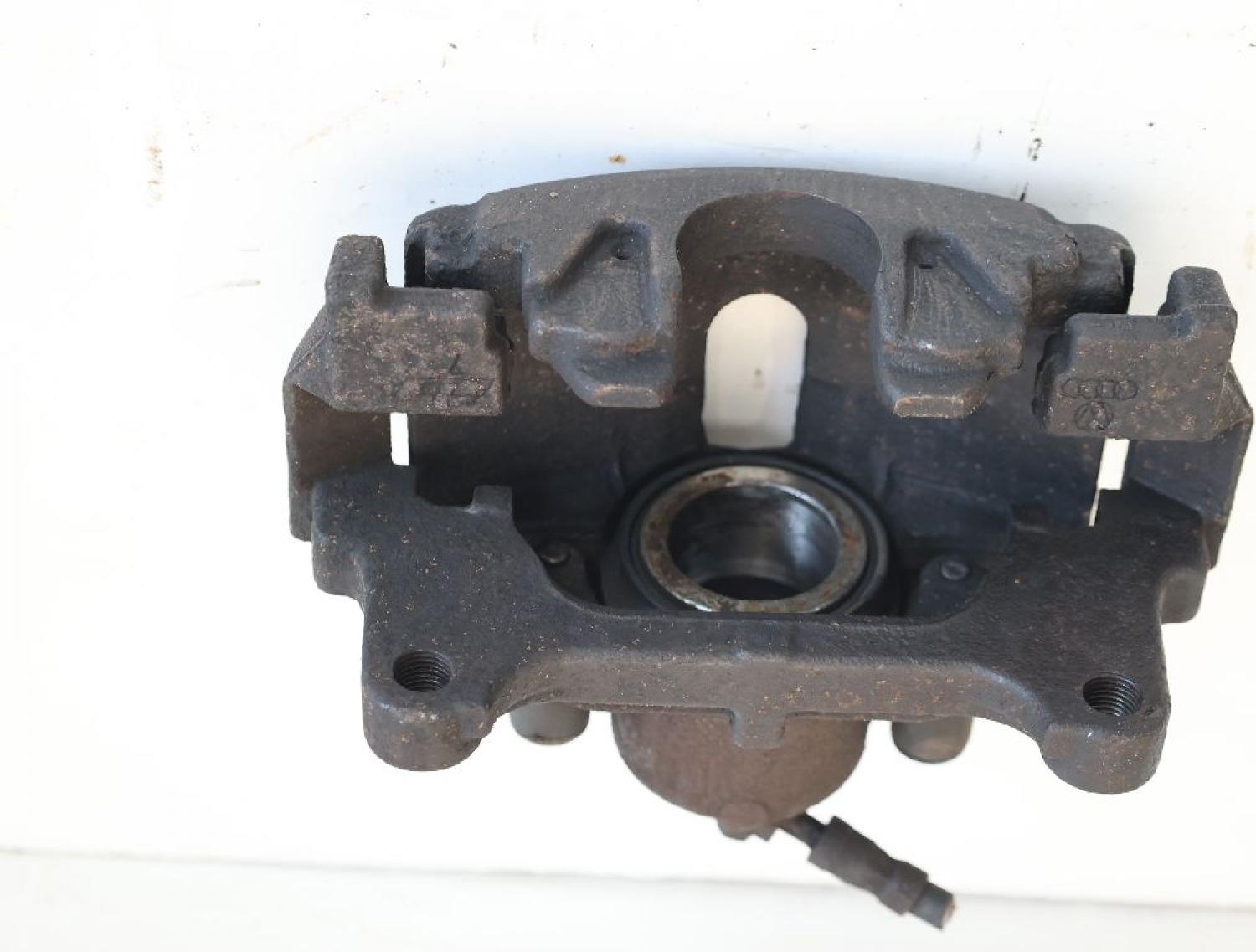 Bremssattel vorn links 1K0615123E VW SCIROCCO 3