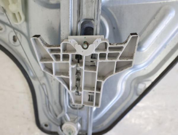 Fensterheber elektrisch hinten links 834701K010 Hyundai ix20 JC