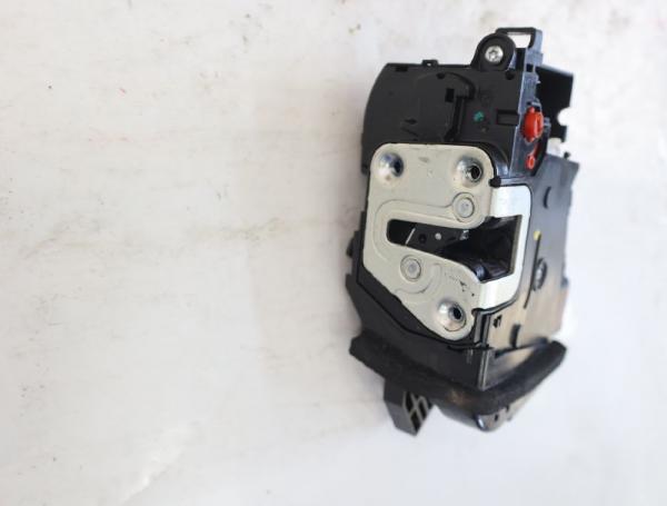 Türschloß hinten rechts 814201K000 Hyundai ix20 JC