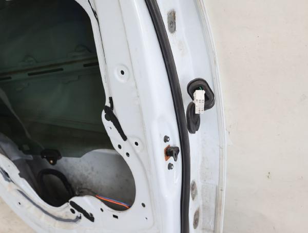 Tür hinten links 770033W010 Kia SPORTAGE 3