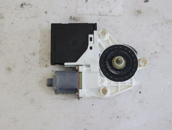 Fensterheber-Motor vorn rechts 5M1837402B VW GOLF PLUS