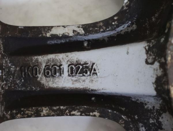 Felge Alu/Leichtmetall hinten links 1K0601025A VW GOLF PLUS