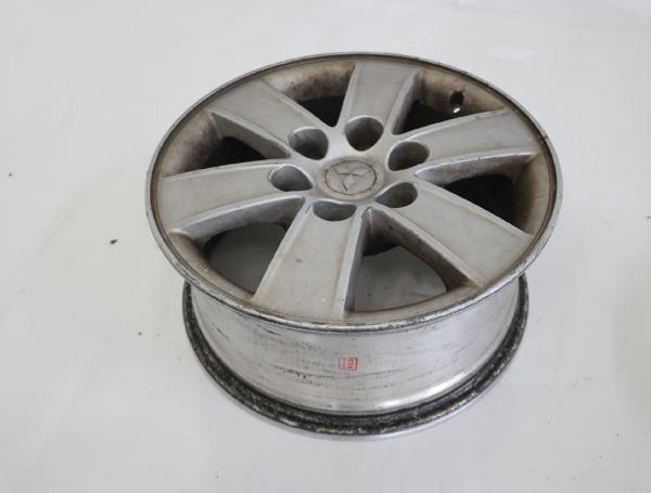 Felge Alu/Leichtmetall hinten links 4250A668 Mitsubishi PAJERO 4 V98