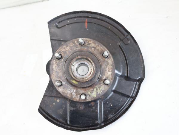 Achsschenkel vorn rechts 3870A022 Mitsubishi PAJERO 4 V98