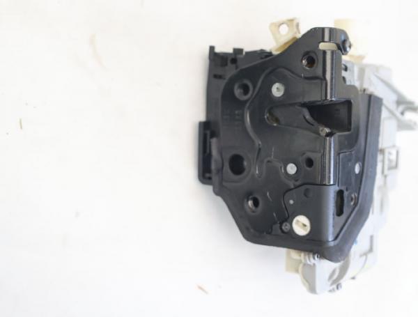 Türschloß hinten rechts 3C4839016A VW PASSAT Variant 36
