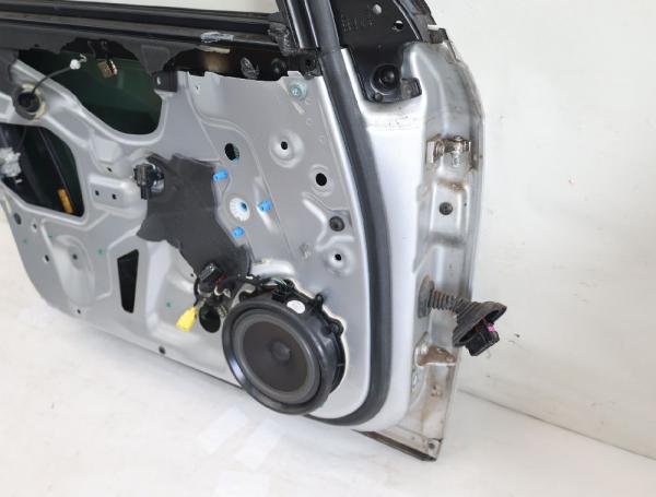 Tür vorn links 8E0831051J Audi A4 B7 EC