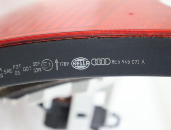 Rückleuchte links innen 8E5945093A Audi A4 B7 EC