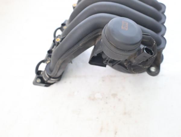 Ansaugkrümmer 06B133200F Audi A4 B7 EC
