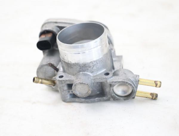 Drosselklappenstutzen 06B133062P Audi A4 B7 EC