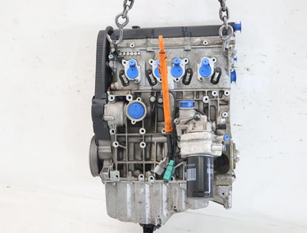 Motor Benzin Einspritzer 06B100035K Audi A4 B7 EC