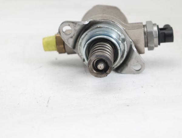 Hochdruckpumpe 06J127025L VW TIGUAN 1