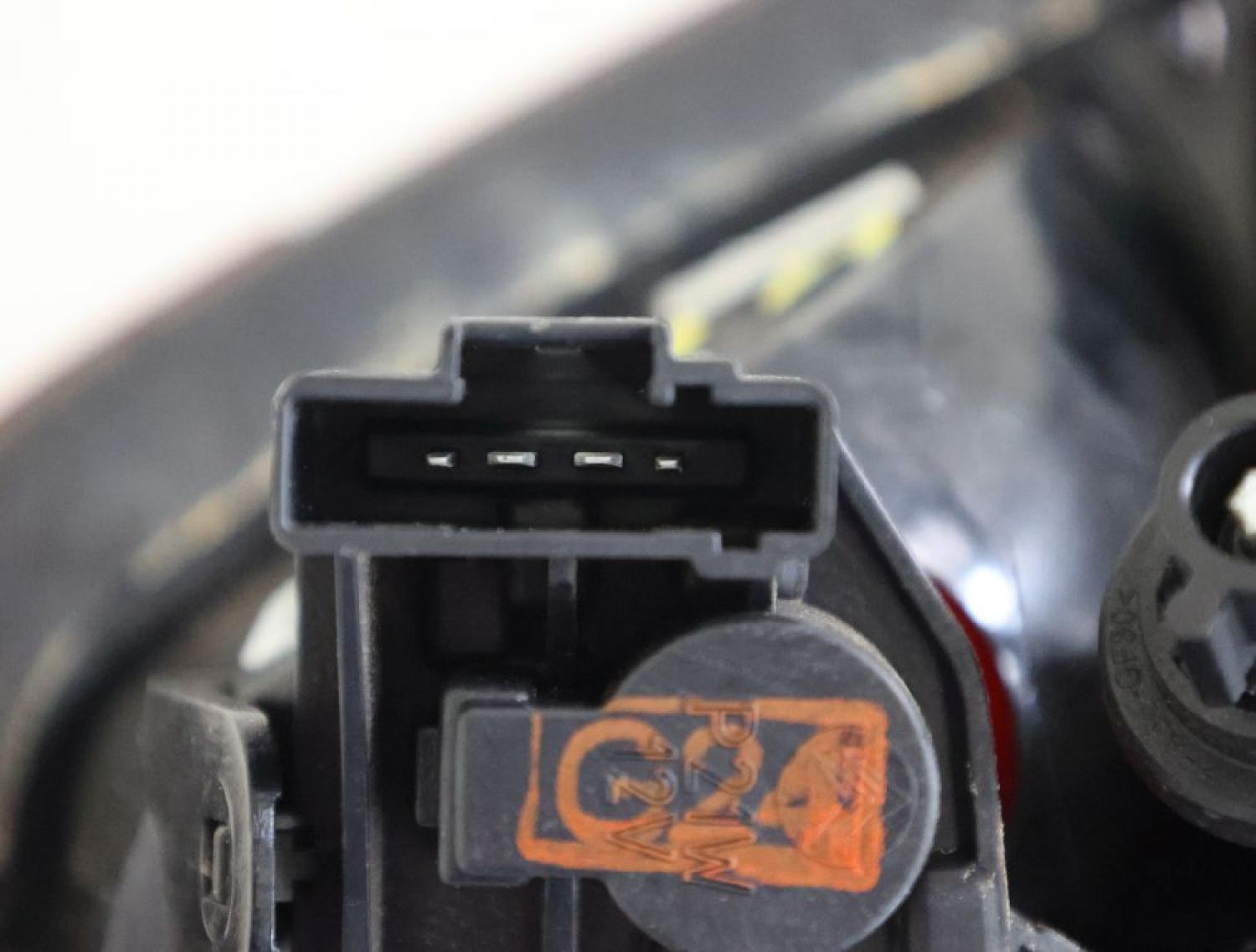 Rückleuchte links innen 9675067980 Citroen C5 Break RW