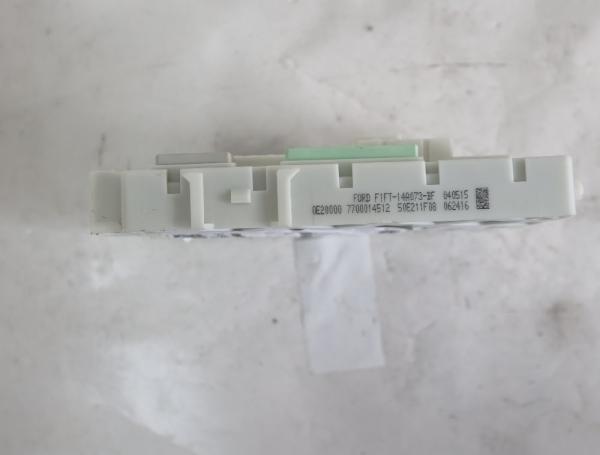 Sicherungskasten F1FT14A073BF Ford FOCUS 3 Turnier