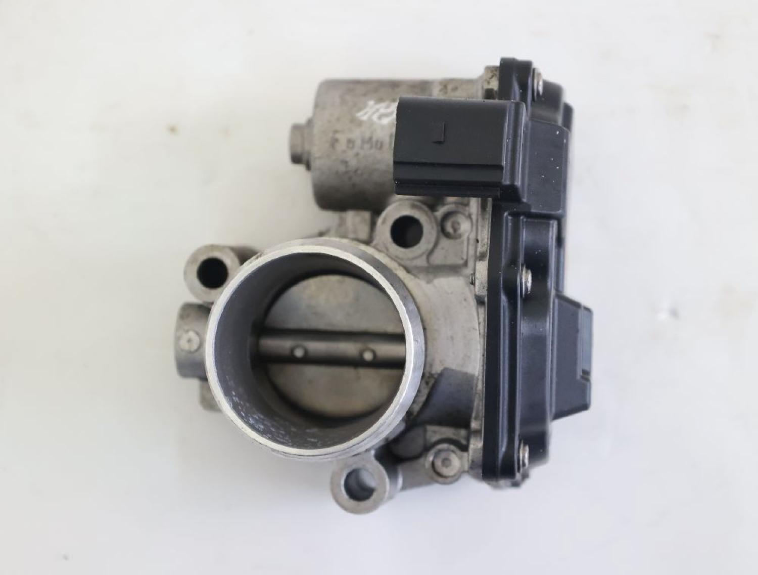 Drosselklappenstutzen 2168321 Ford FOCUS 3 Turnier