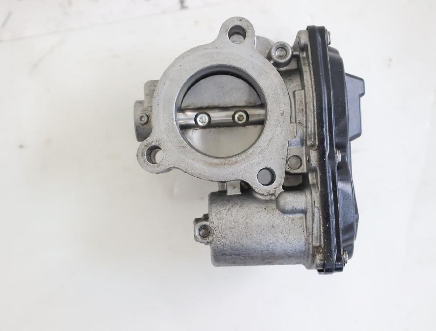 Drosselklappenstutzen 2168321 Ford FOCUS 3 Turnier