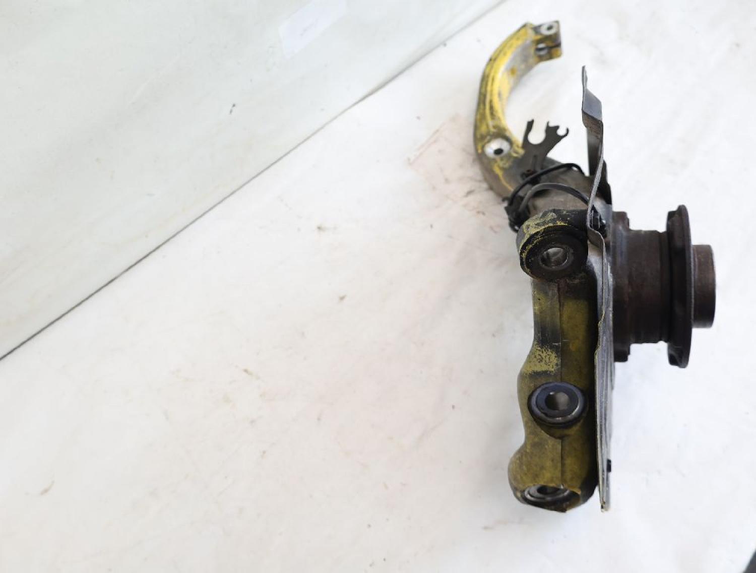 Achsschenkel vorn links 6869869 BMW X6 E71