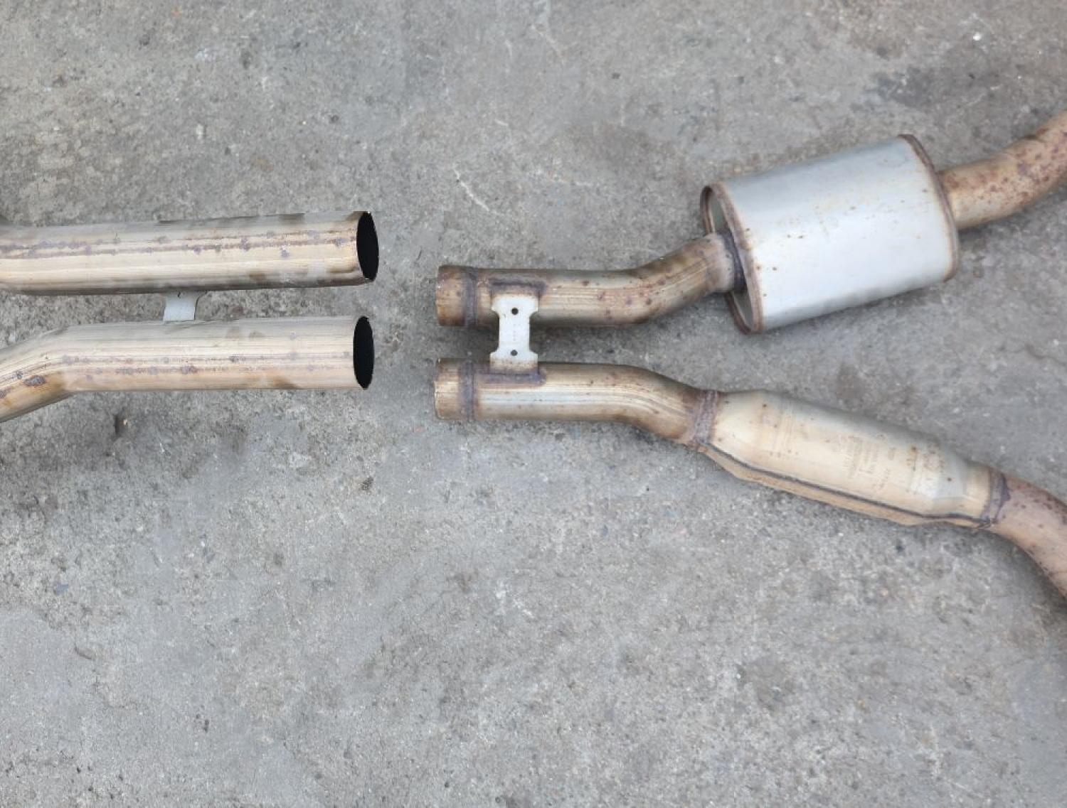 Auspuff / Schalldämpfer hinten 7646111 BMW X6 E71