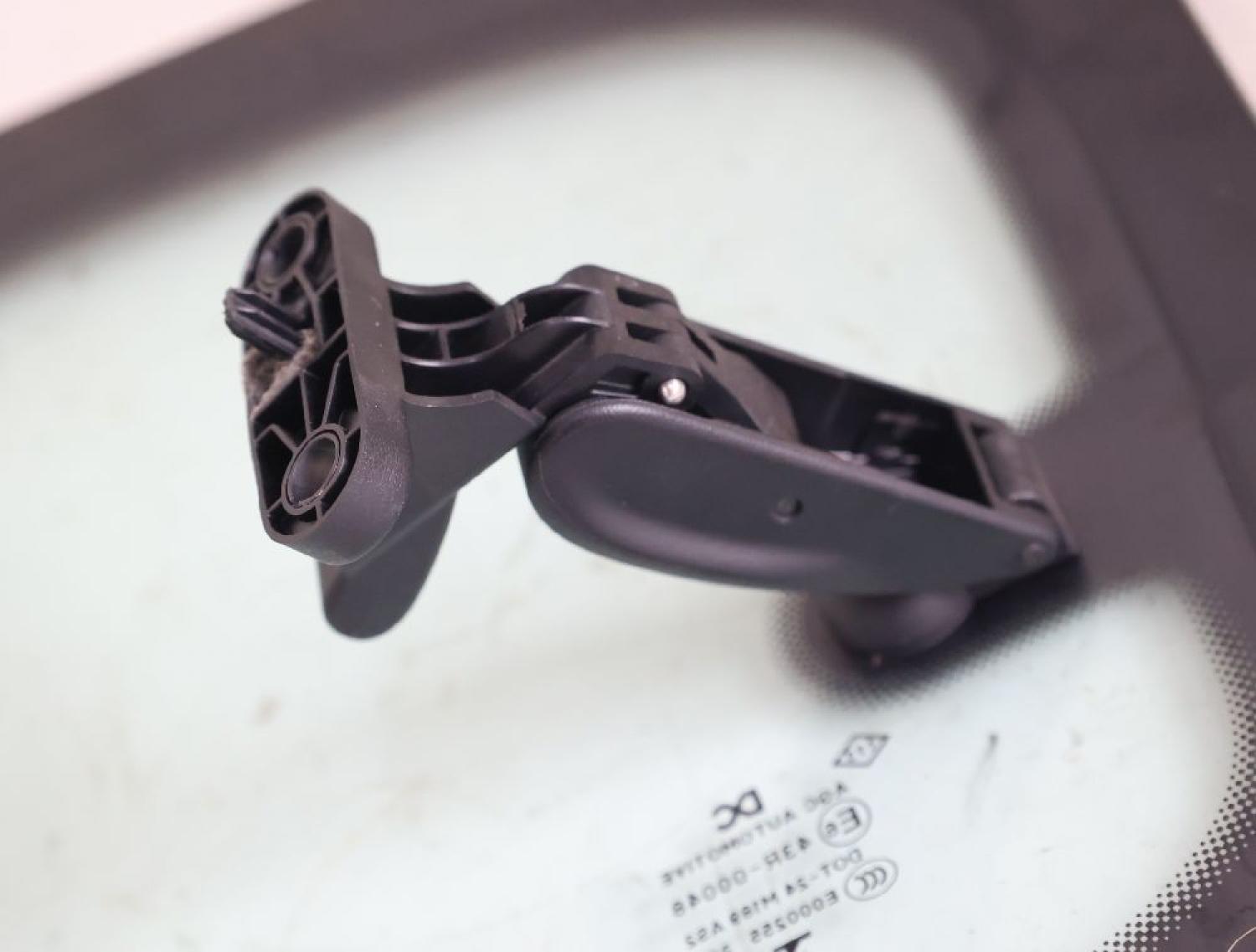 Scheibe Tür hinten rechts 823007983R Renault TWINGO 3