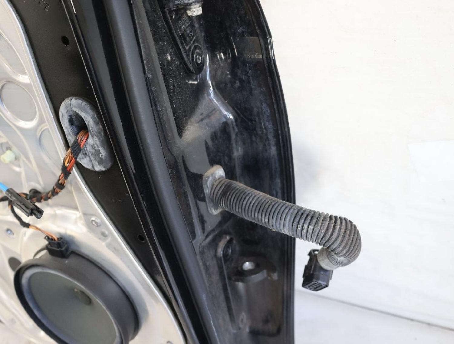 Tür hinten links 2047300305 Mercedes C-KLASSE S 204
