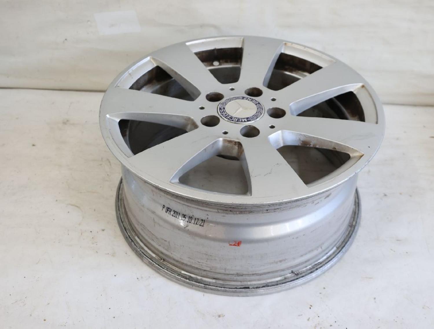 Felge Alu/Leichtmetall vorn links 2044011102 Mercedes C-KLASSE S 204