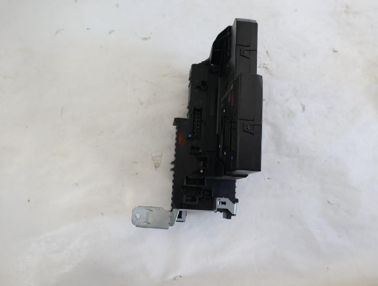 Sicherungskasten 2049005601 Mercedes C-KLASSE S 204